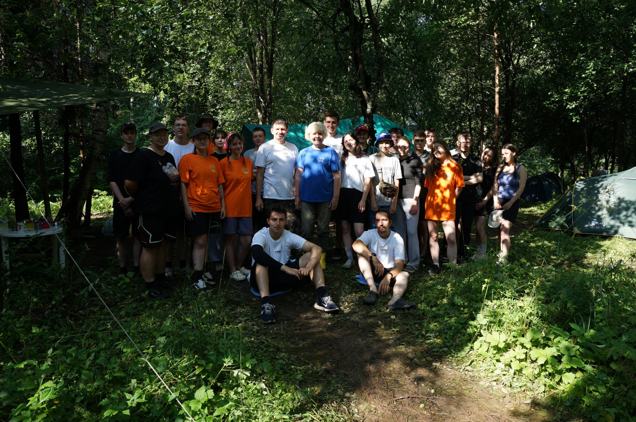 Первокурсники ИвГУ в археологической экспедиции!