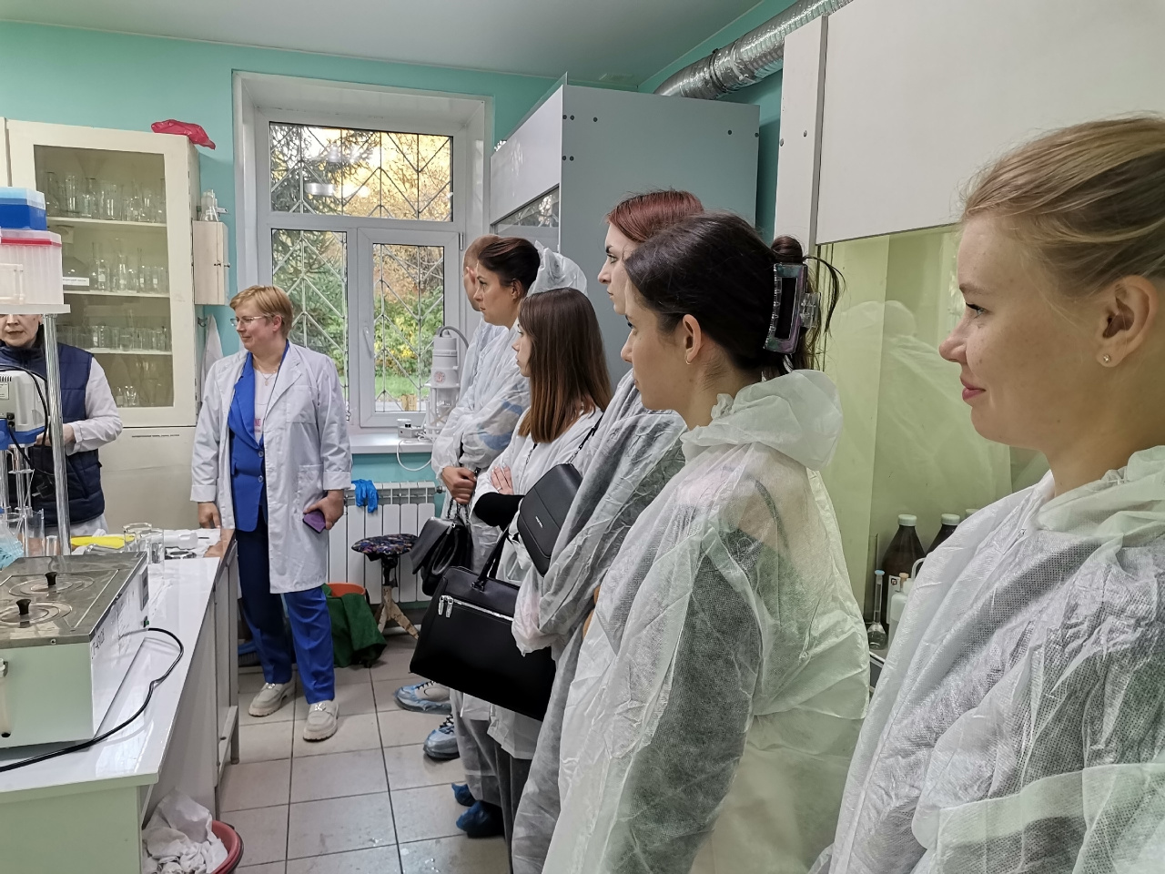 Магистранты 2 года обучения побывали в БГУ Ивановской области «Ивоблветлаборатория»